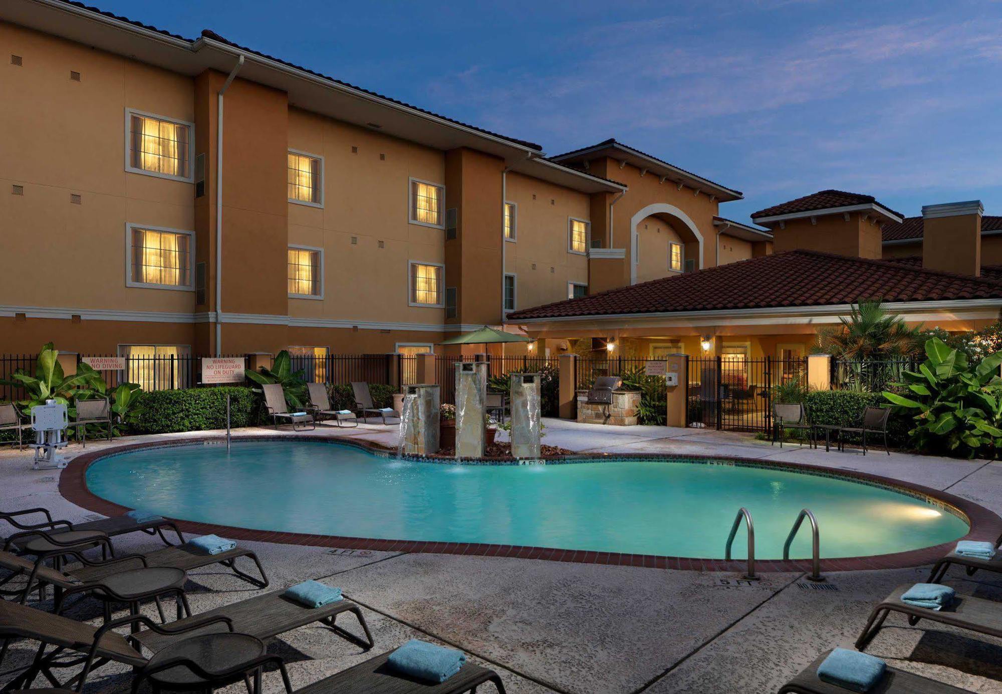 ทาวน์เพลซ สวีท ฮุสตัน นอร์ท เชนันโดอาห์ Hotel Shenandoah ภายนอก รูปภาพ